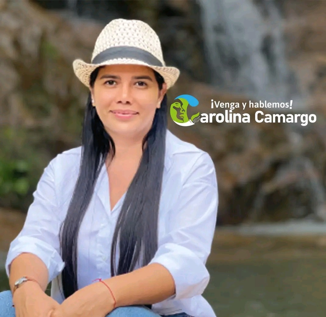 Caralina Camargo